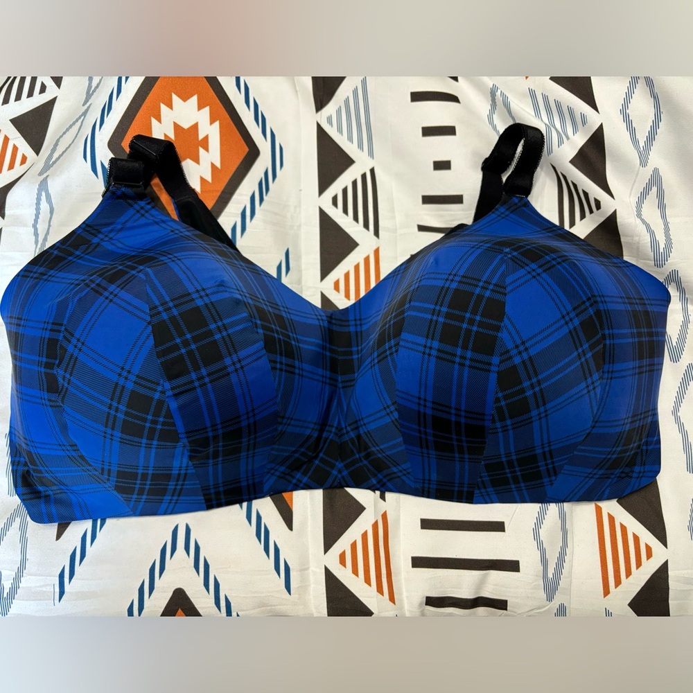 Torrid 360 back smoothing wire free bra 46G